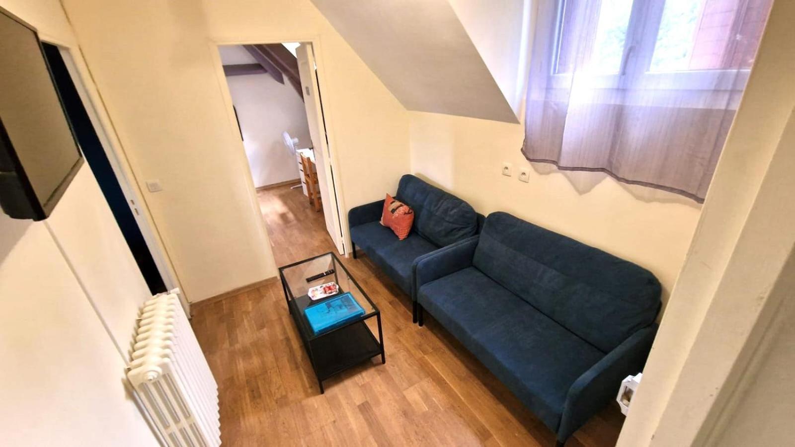 Appart 4 Chambres Parking Voitures Velos 10Min Blois Exterior foto
